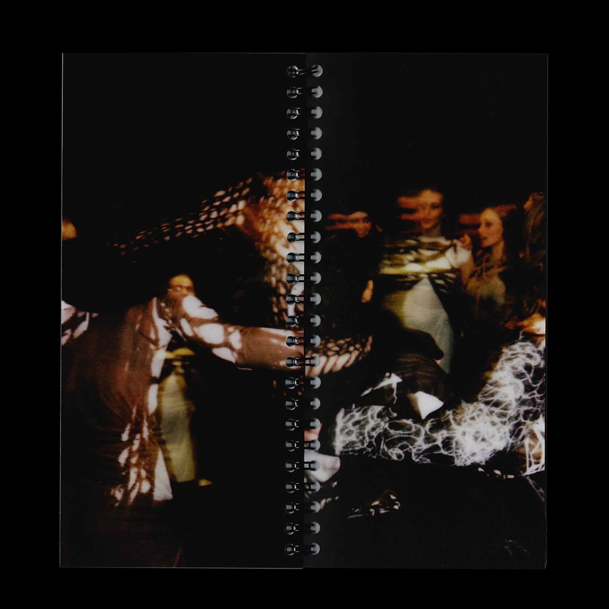 milk-of-lime-accessories-to-the-hands-buch-bildband image 3