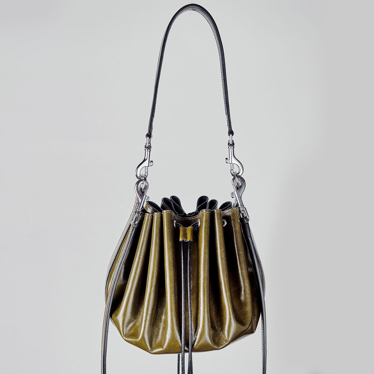 milk-of-lime-pouch-bag-tasche-moss-moosgr-n image 1