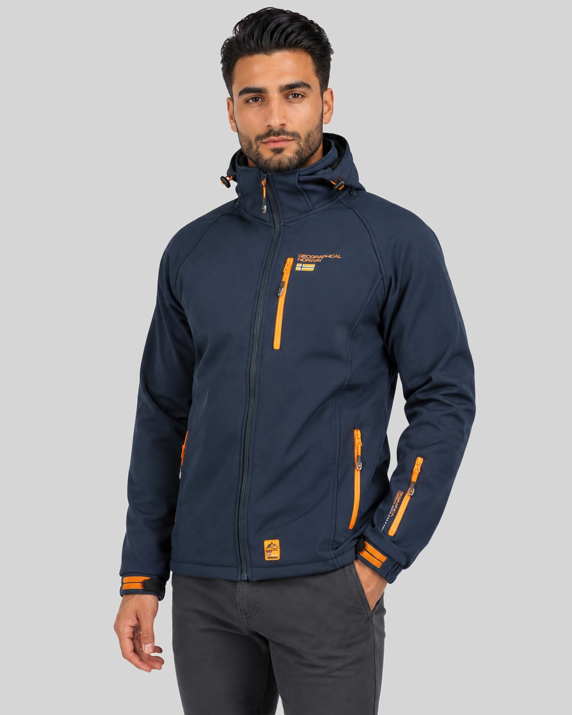 geographical-norway-ritchone-herren-softshelljacke-schwarz-kapuze image 1