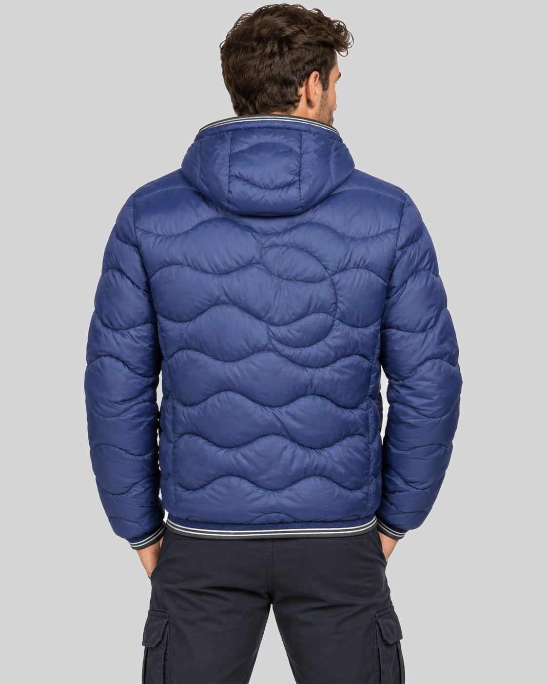 geographical-norway-devis-steppjacke-schwarz-herren-mit-kapuze image 2