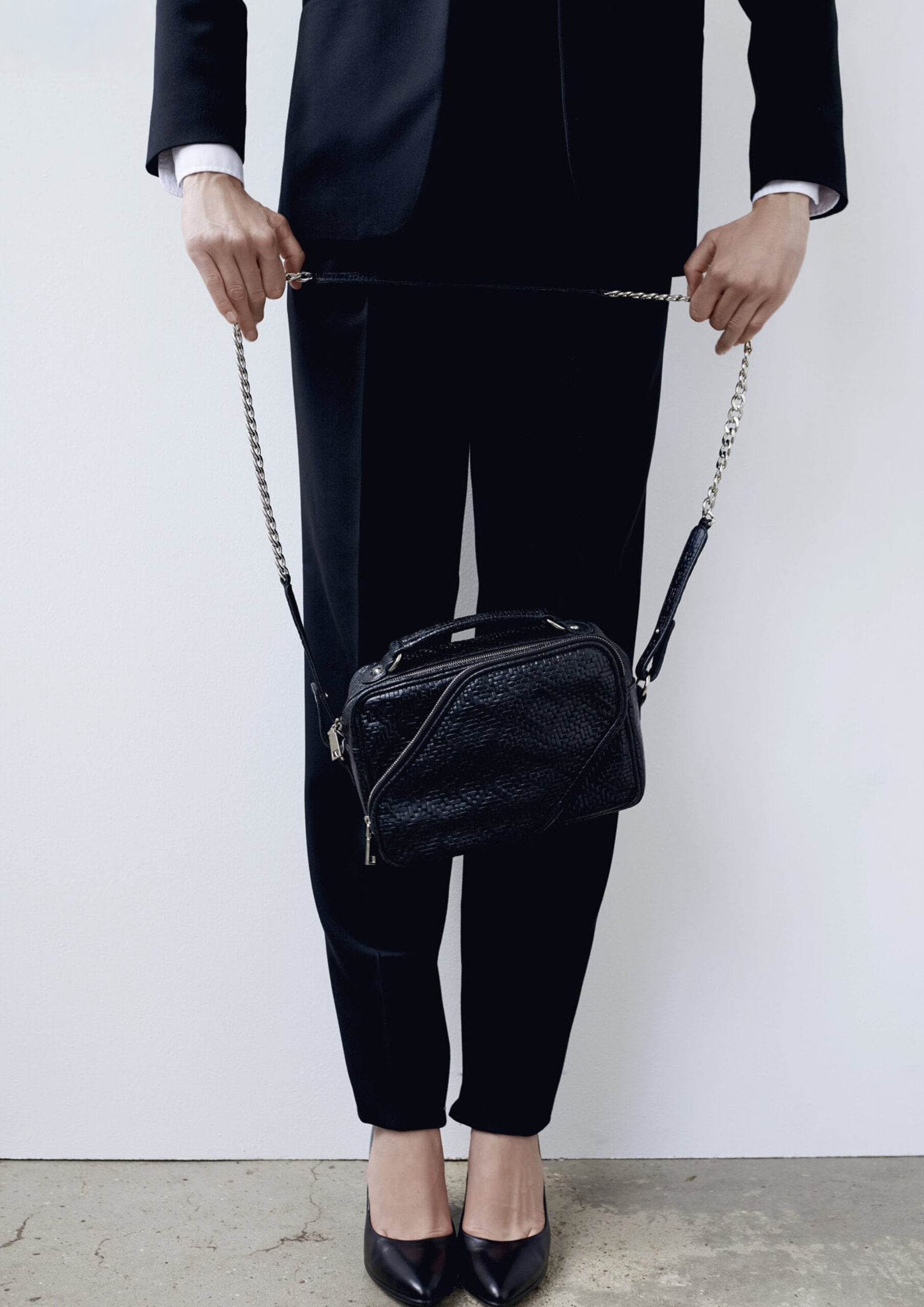 mariusz-przybylski-torby-handtasche-leder-schwarz image 4