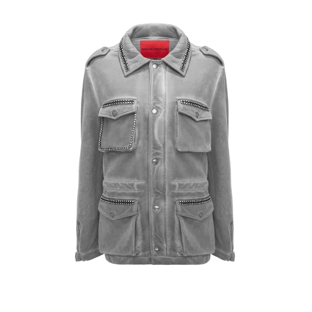 mariusz-przybylski-upcycling-jacke-damen-statement image 1