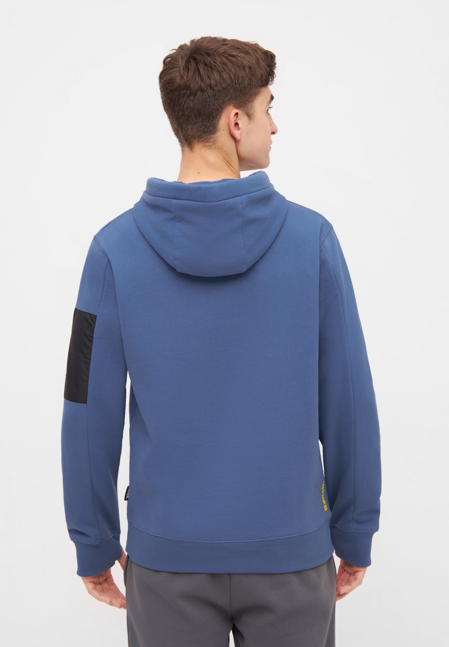 bench-rudyard-hoodie-herren-schwarz-k-ngurutasche image 7