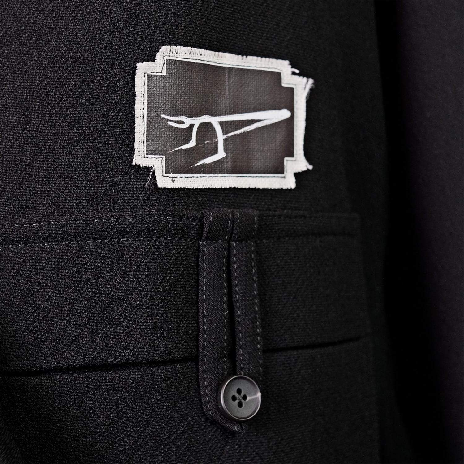 milk-of-lime-garments-wrap-work-jacket-soot image 3