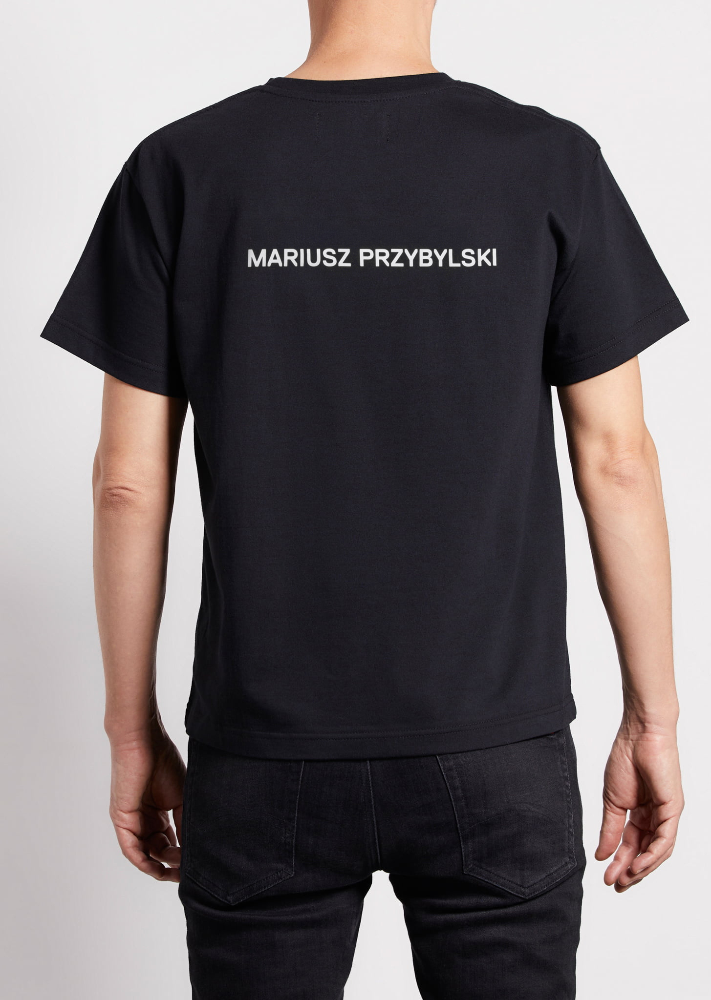 mariusz-przybylski-piercing-t-shirt-herren-schwarz-statement image 7