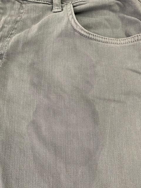 Beste schwarze Jeans bisher