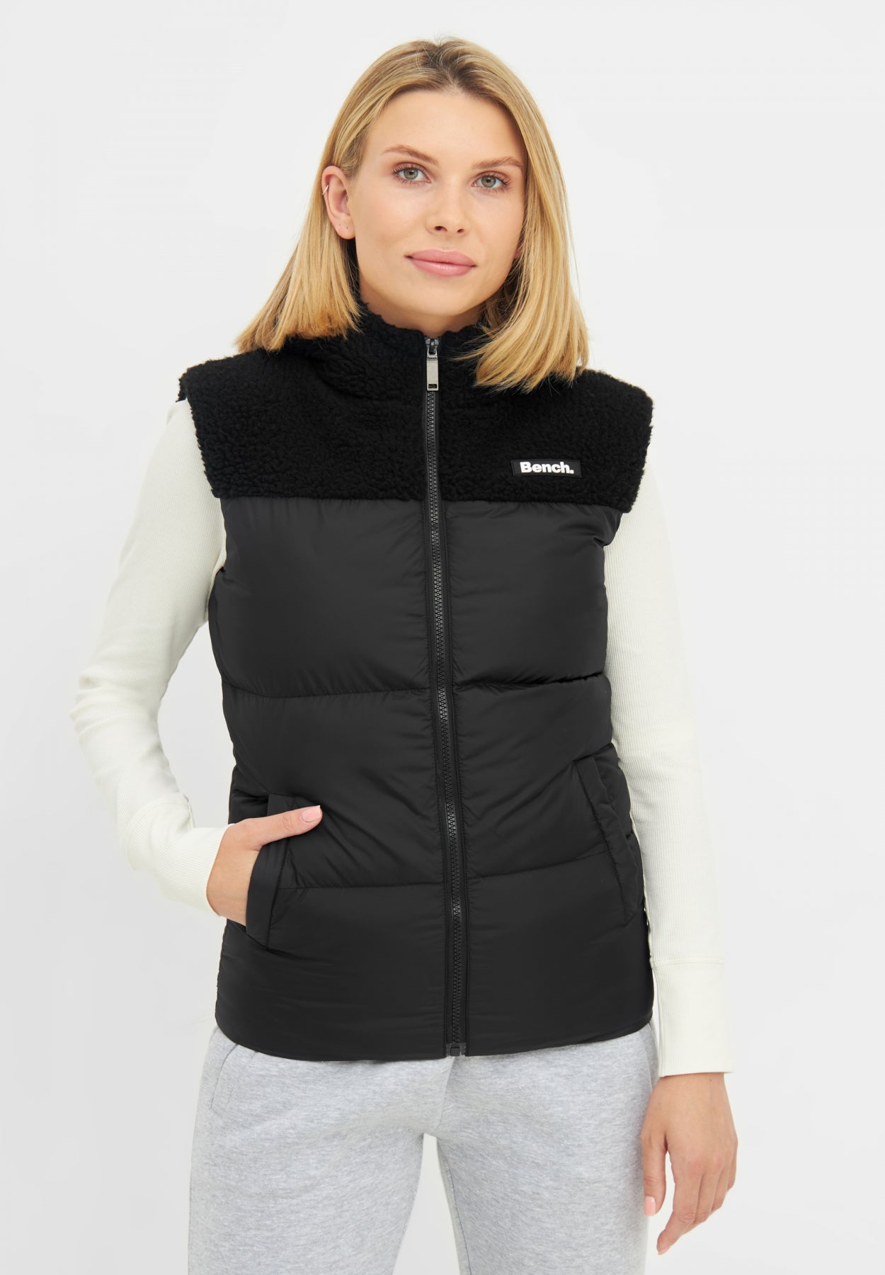 bench-presley-sherpa-weste-damen-schwarz-teddyfleece image 2
