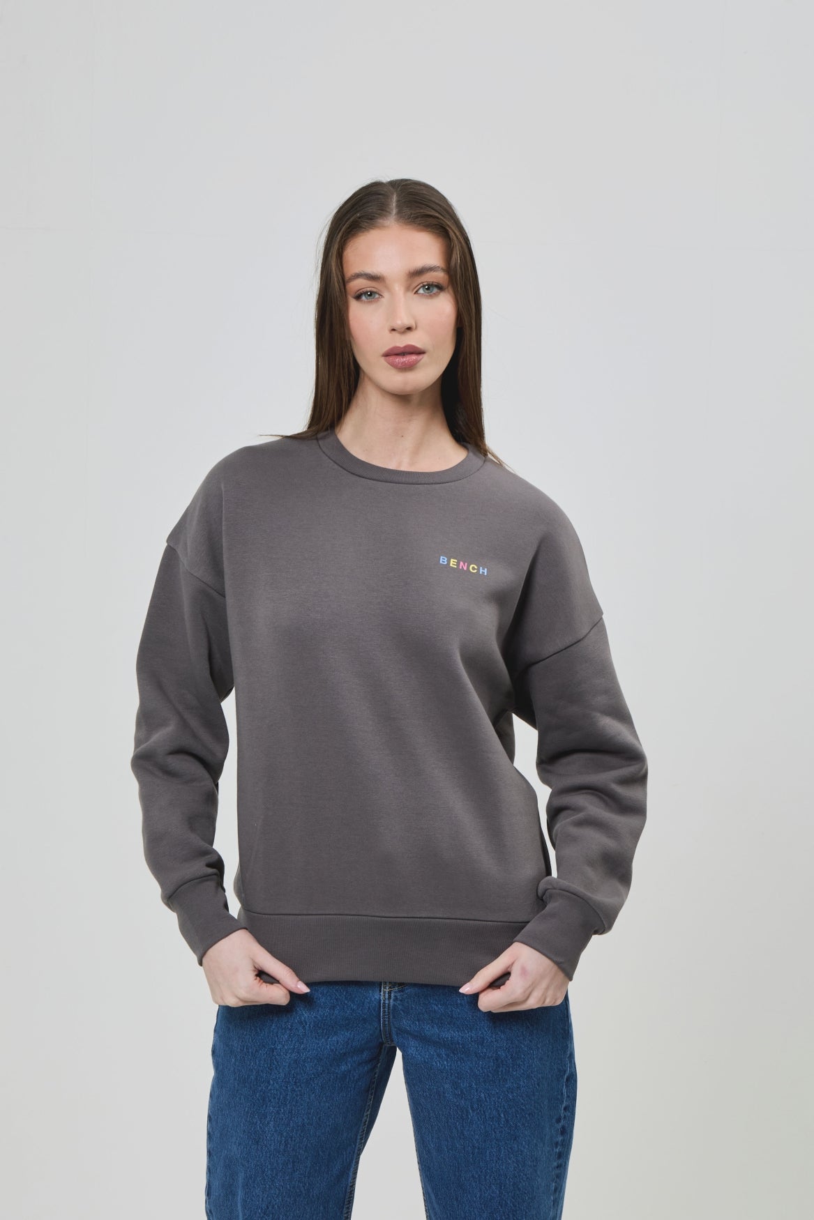 bench-janny-damen-sweatshirt-charcoal-logo-regular-fit image 5