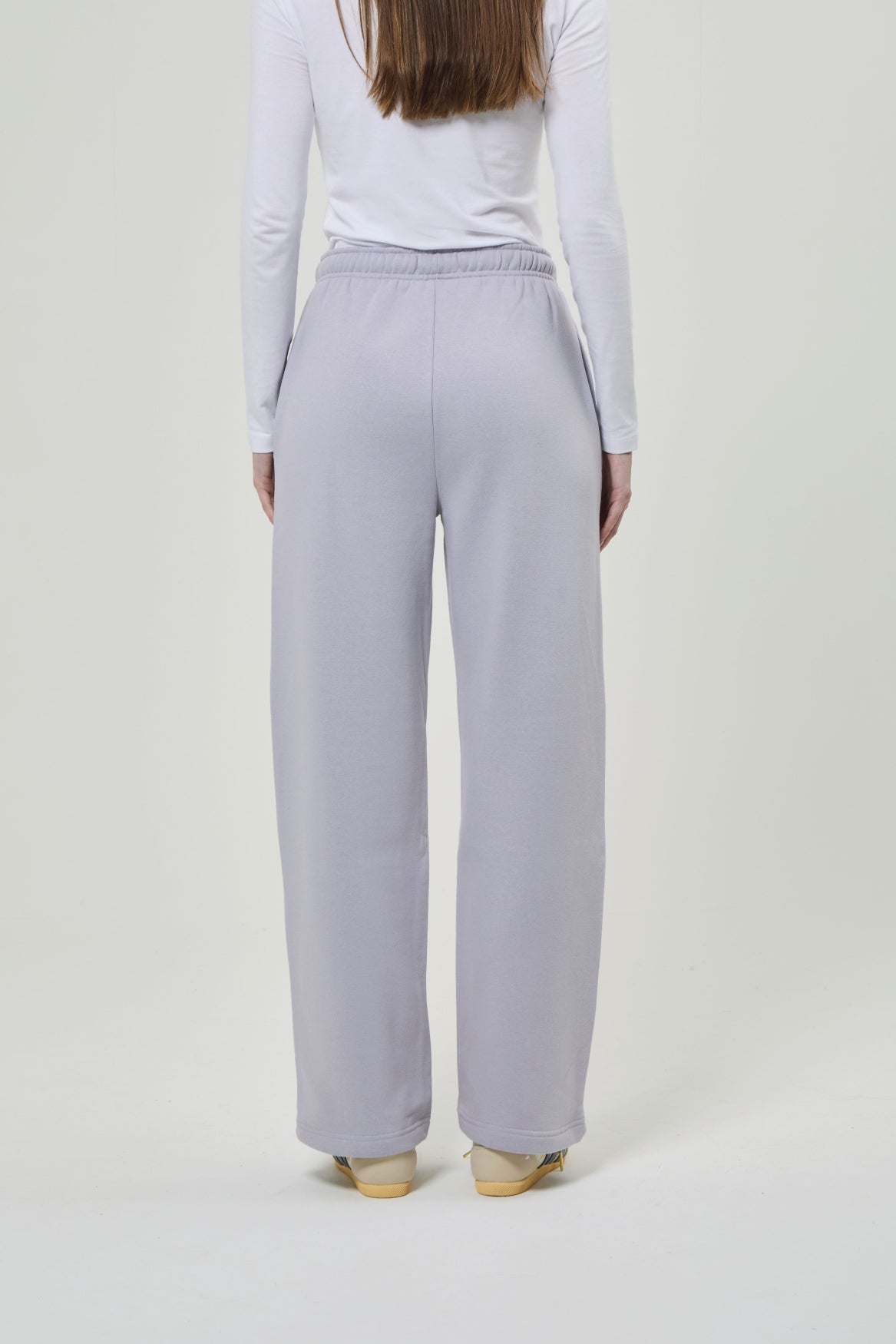 bench-embla-jogginghose-damen-ecru-slim-fit image 8