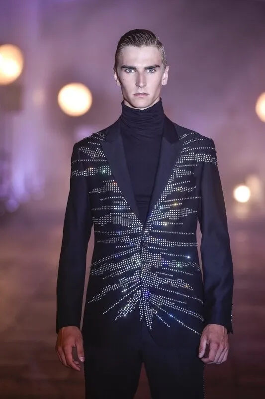 mariusz-przybylski-for-no-virgins-wollblazer-swarovski image 1