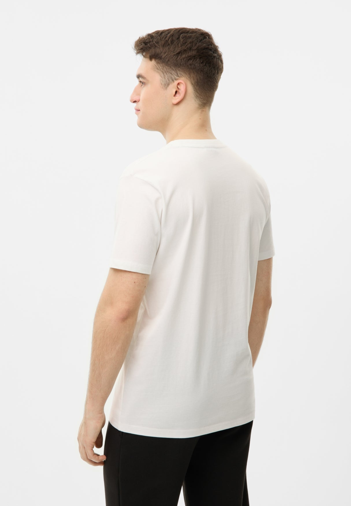 bench-madrid-herren-t-shirt-snow-white-logoprint-baumwolle image 3