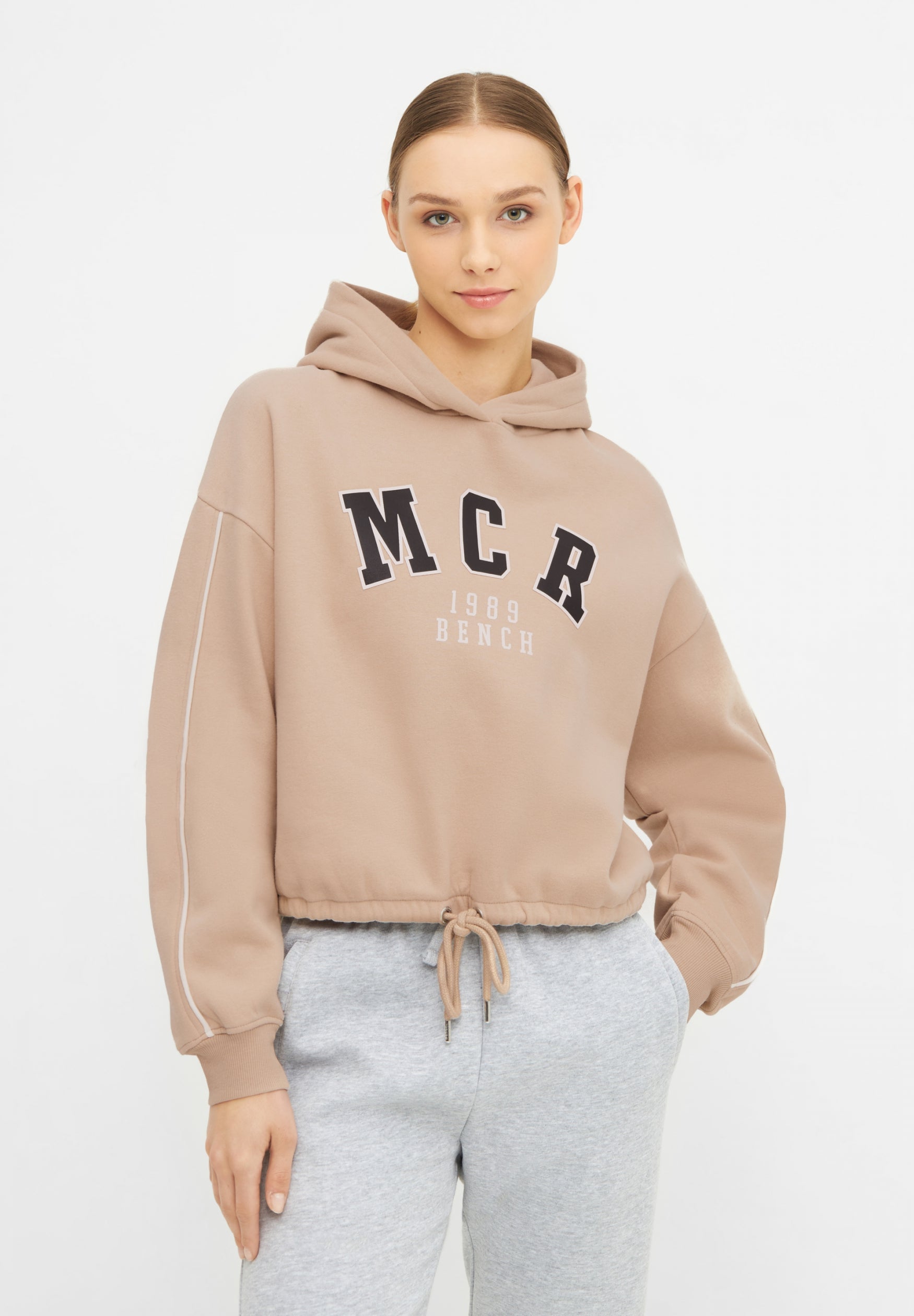 bench-vimmerby-hoodie-damen-beige-cropped-mit-logo image 2