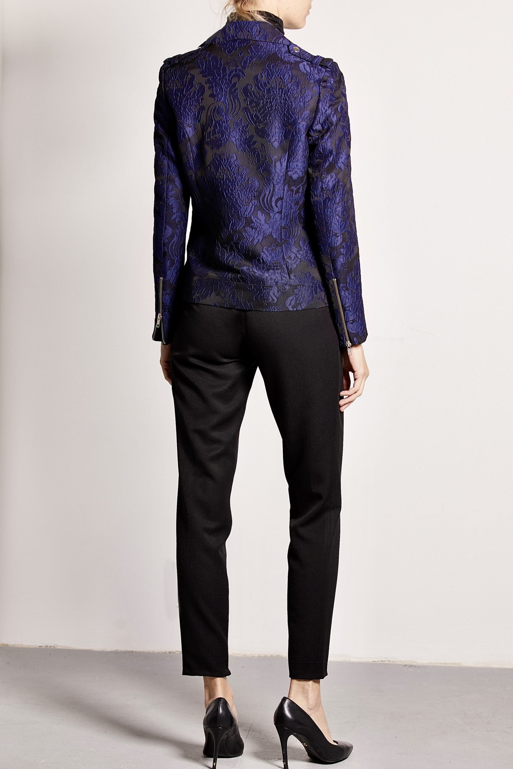 mariusz-przybylski-kurtki-jacquard-bikerjacke-ramoneska image 5