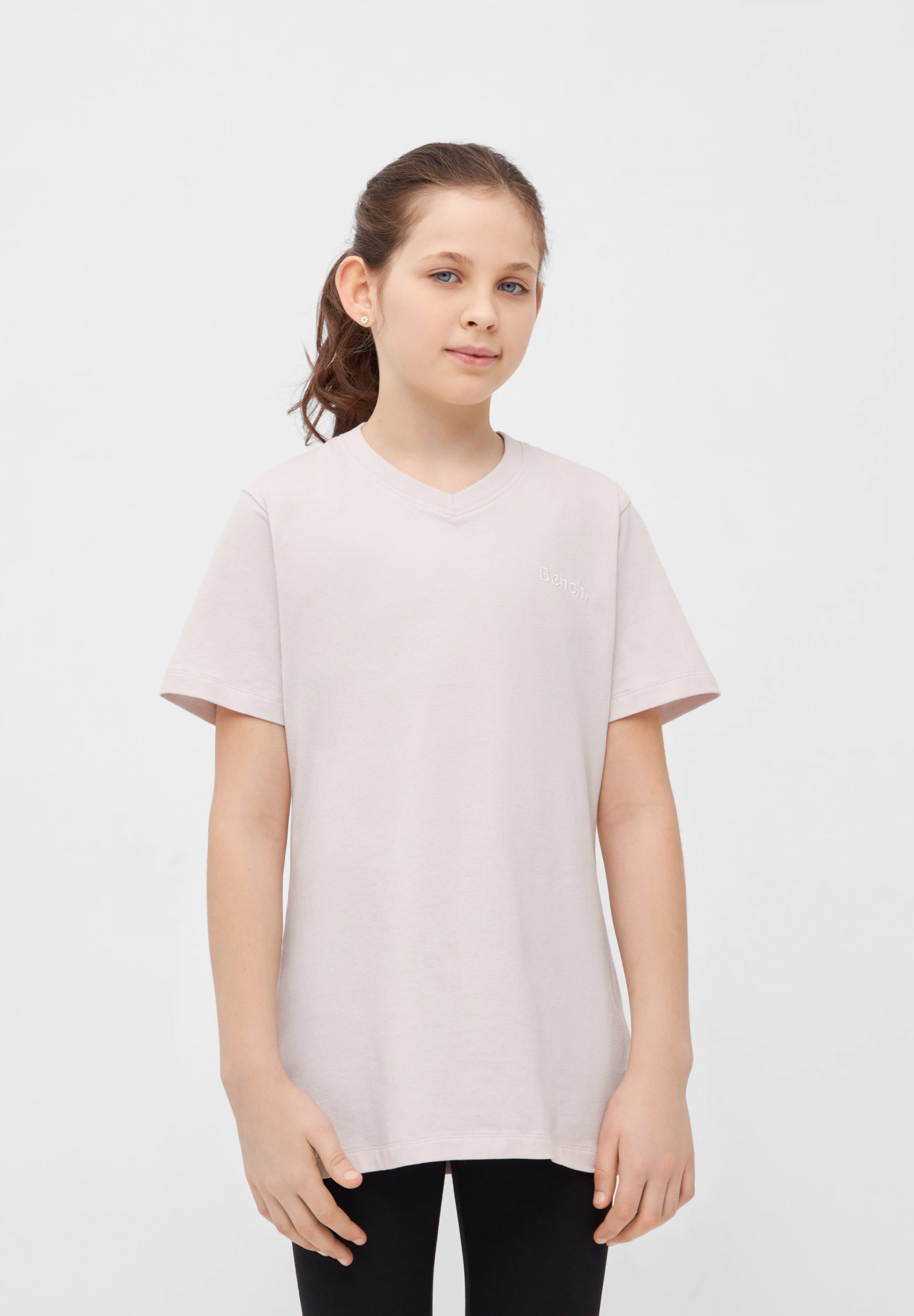 bench-adlin-g-t-shirt-f-r-m-dchen-mit-v-ausschnitt-in-graystone-und-weiteren-far image 6