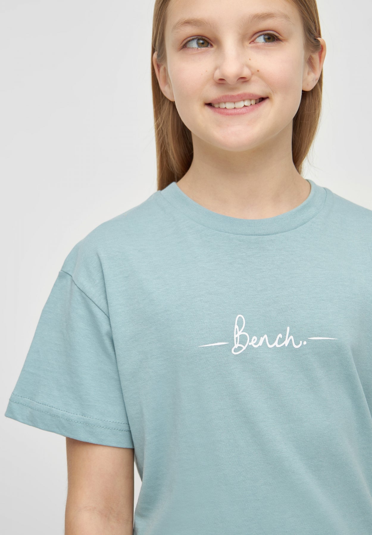 bench-abelia2-g-m-dchen-t-shirt-wei-logo-print image 4