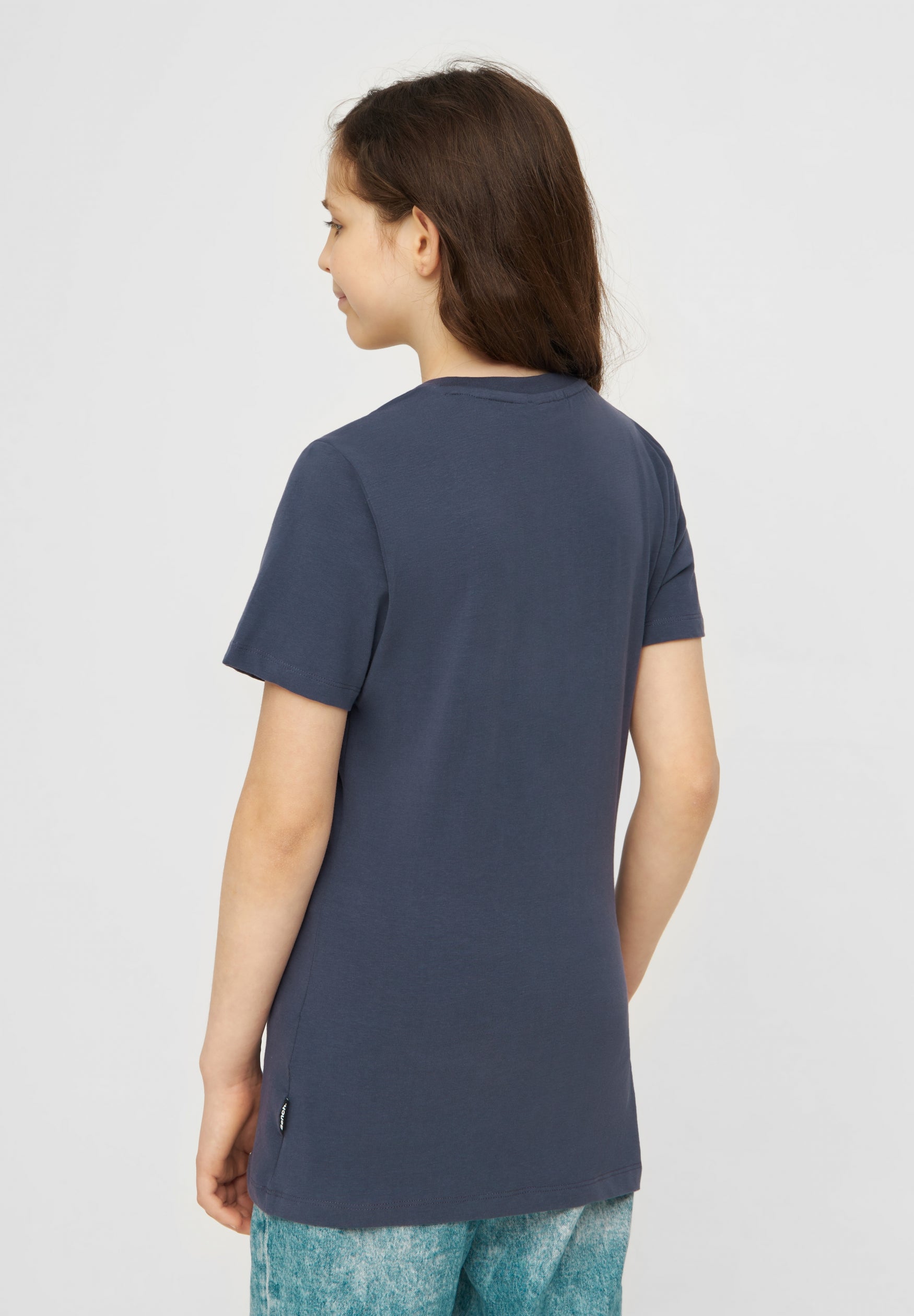 bench-adlin-g-t-shirt-f-r-m-dchen-mit-v-ausschnitt-in-graystone-und-weiteren-far image 3