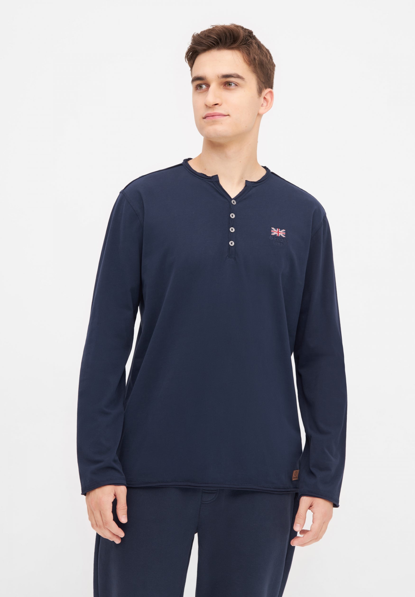 bench-uppsala-longsleeve-herren-blau-v-ausschnitt image 2