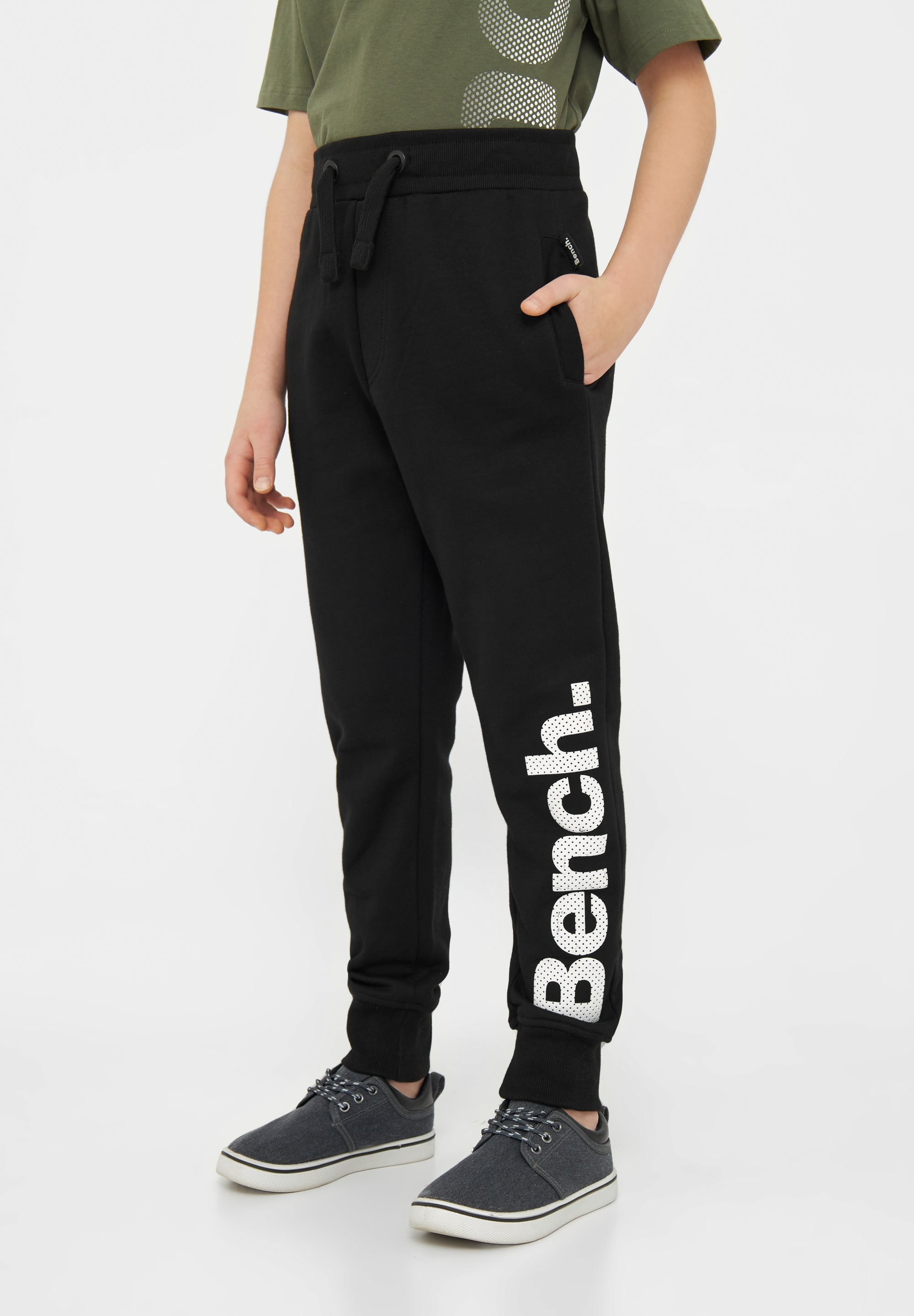bench-stanley-b-jogginghose-jungen-black-taschen image 2