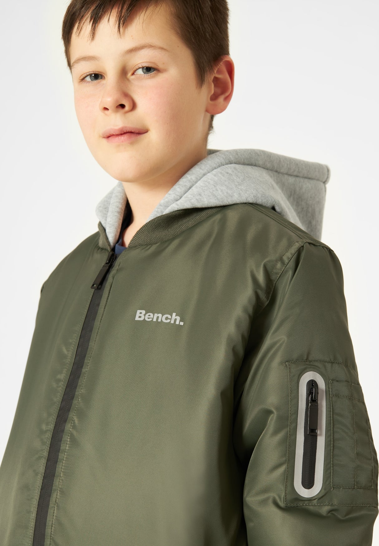 bench-bomper-jungen-anorak-black-mit-kapuze image 8