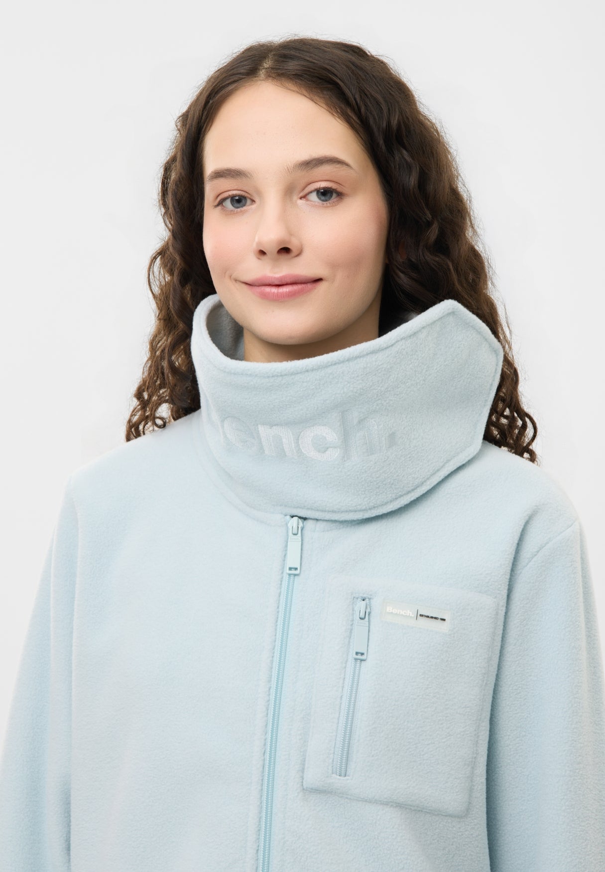 bench-jaki-fleecejacke-damen-baby-blue-leicht-warm image 4