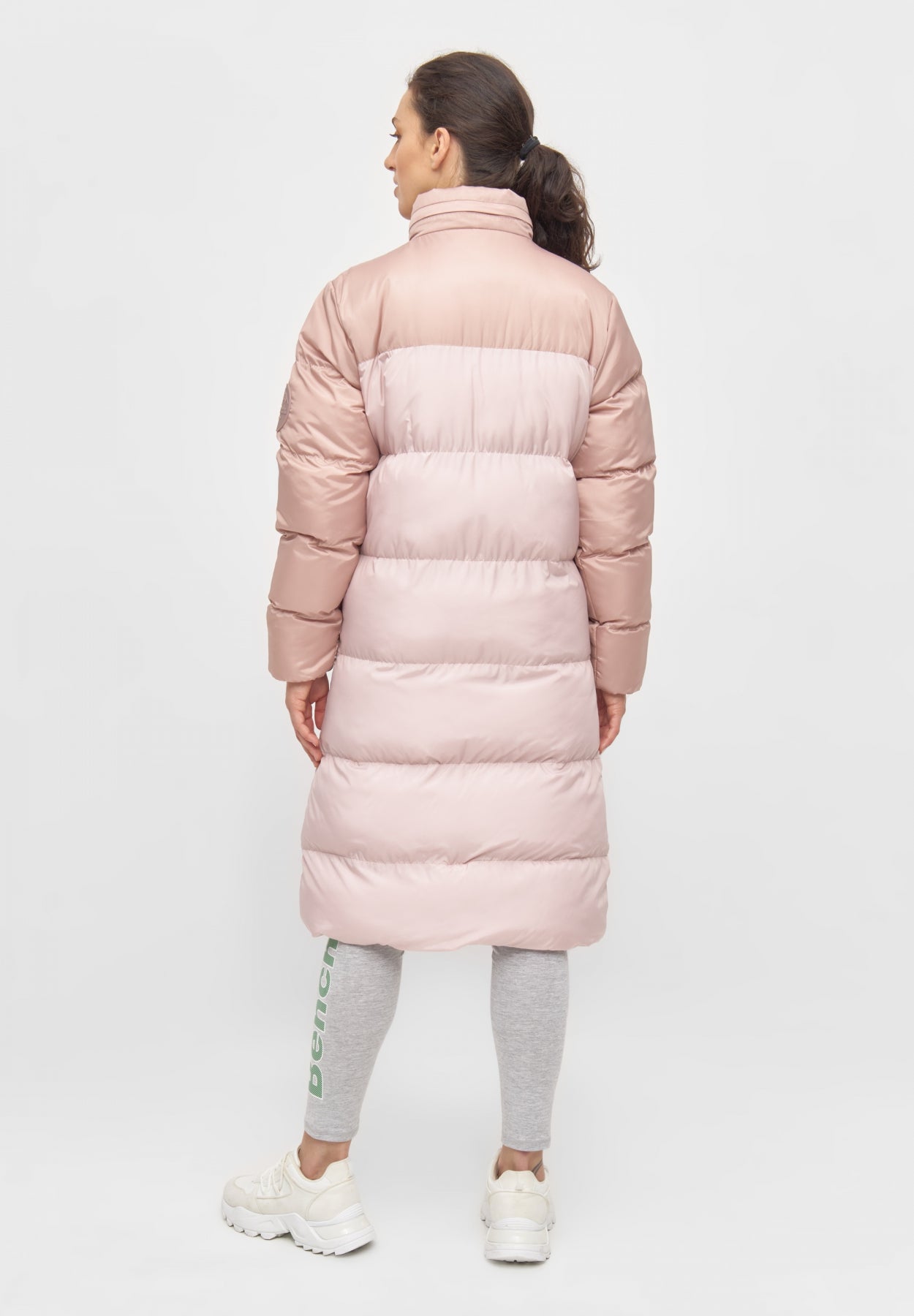 bench-phyllis-puffer-jacke-damen-dusty-pink-lang-mit-kapuze image 3