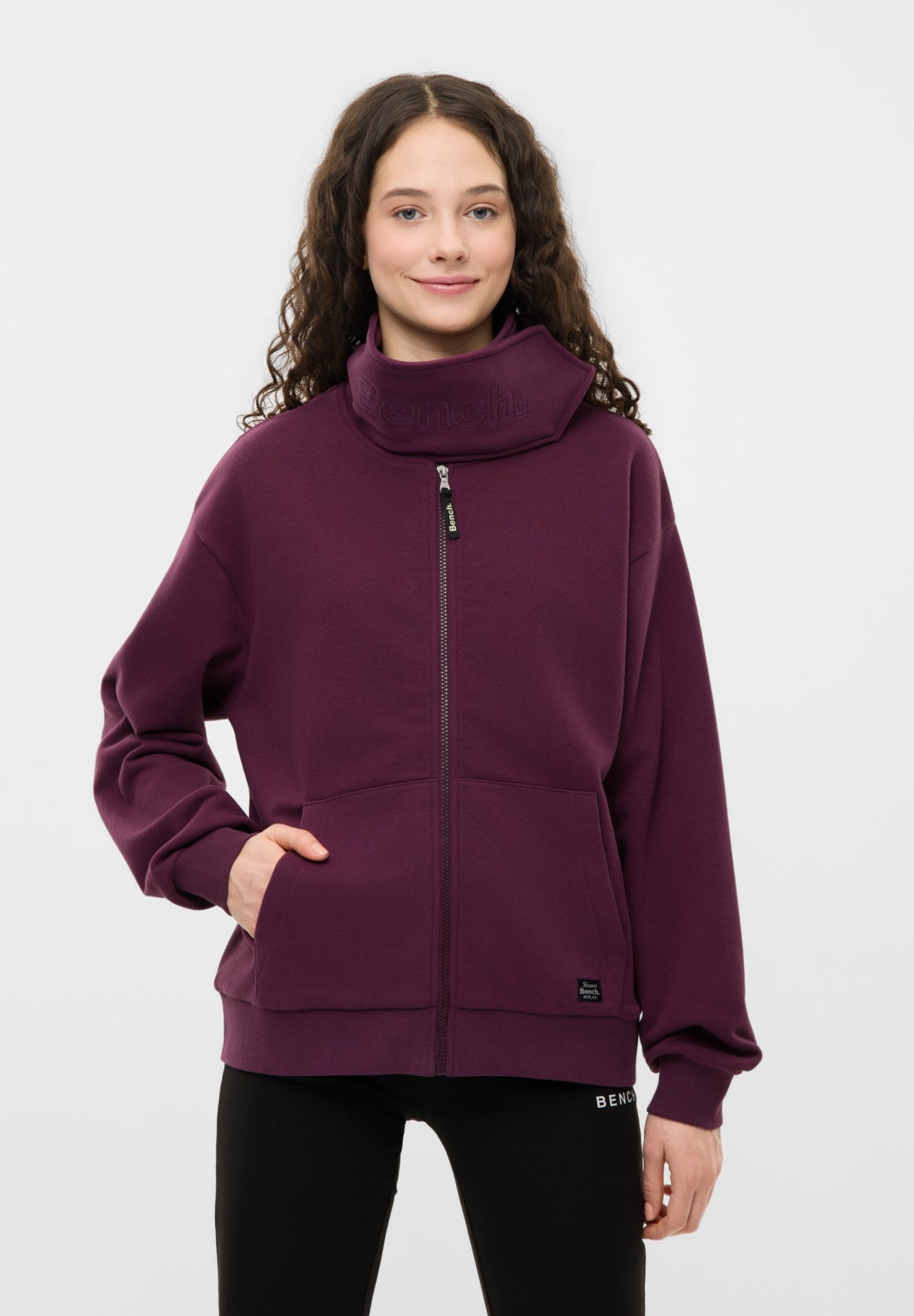 bench-denia-sweatjacke-damen-beige-mit-funnelneck image 6