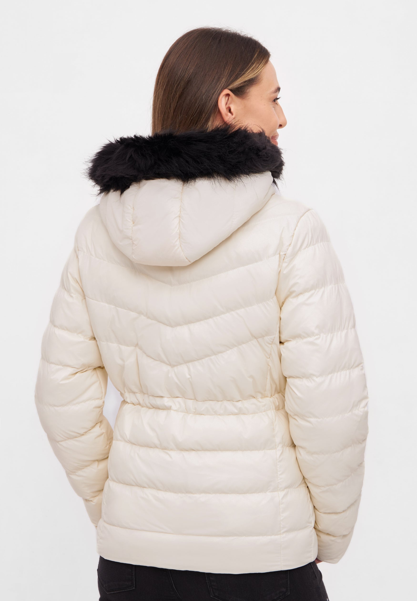 bench-inken-pufferjacke-damen-schwarz-mit-fellkapuze image 7