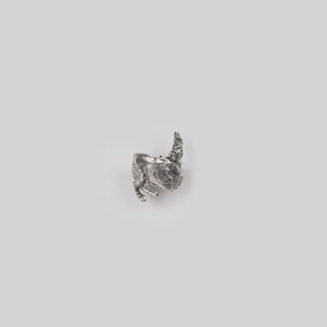 milk-of-lime-saba-ring-statement-schwarz image 1