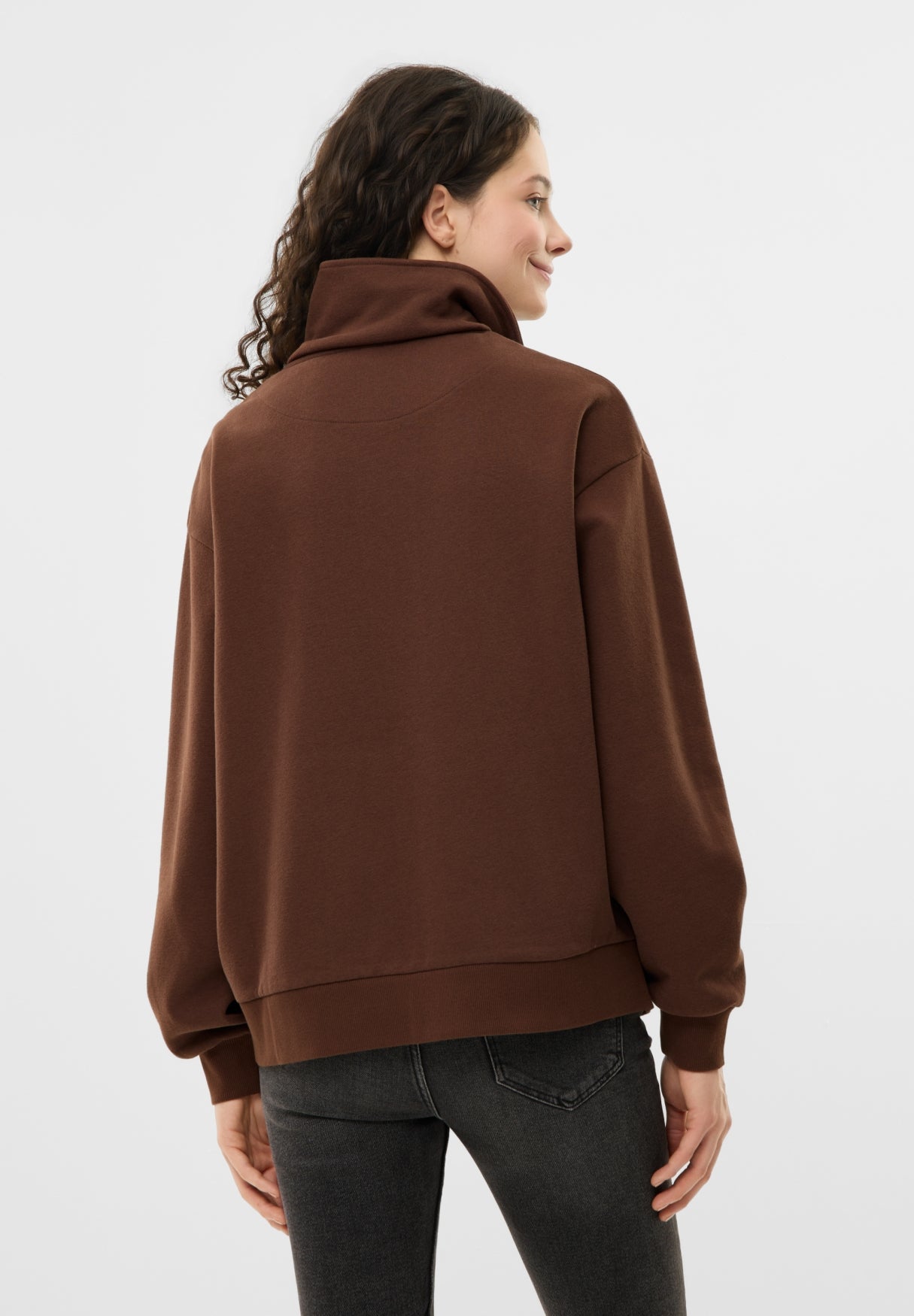 bench-denia-sweatjacke-damen-beige-mit-funnelneck image 3