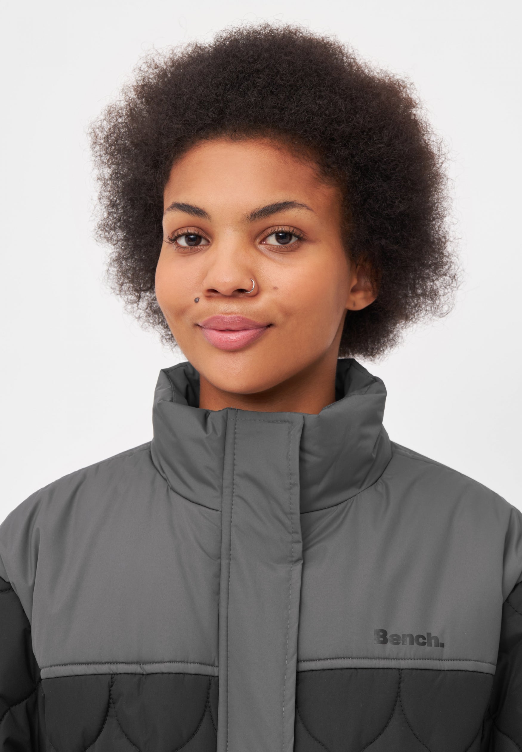 bench-jorgia-puffer-jacke-damen-black-leicht-polyester image 4