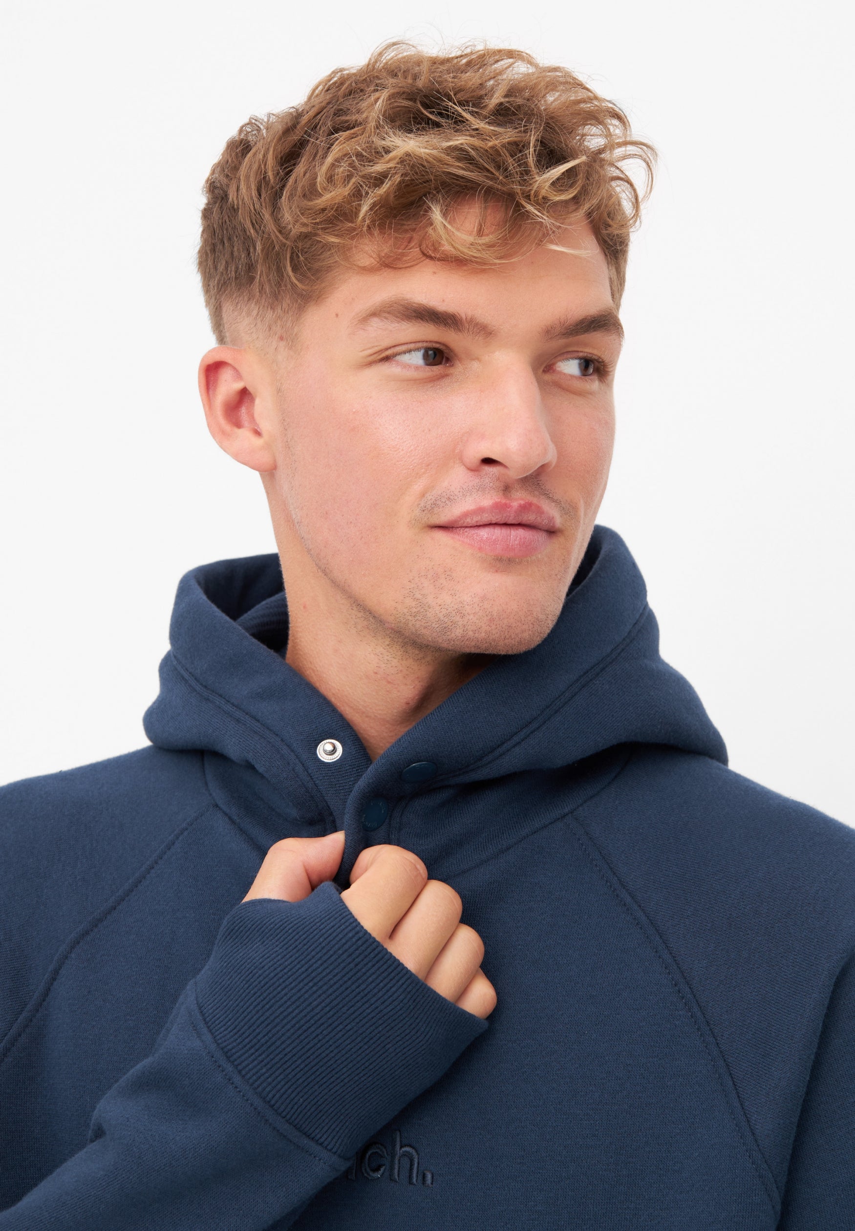 bench-sankey-hoodie-herren-navy-knopfleiste-schmal image 4