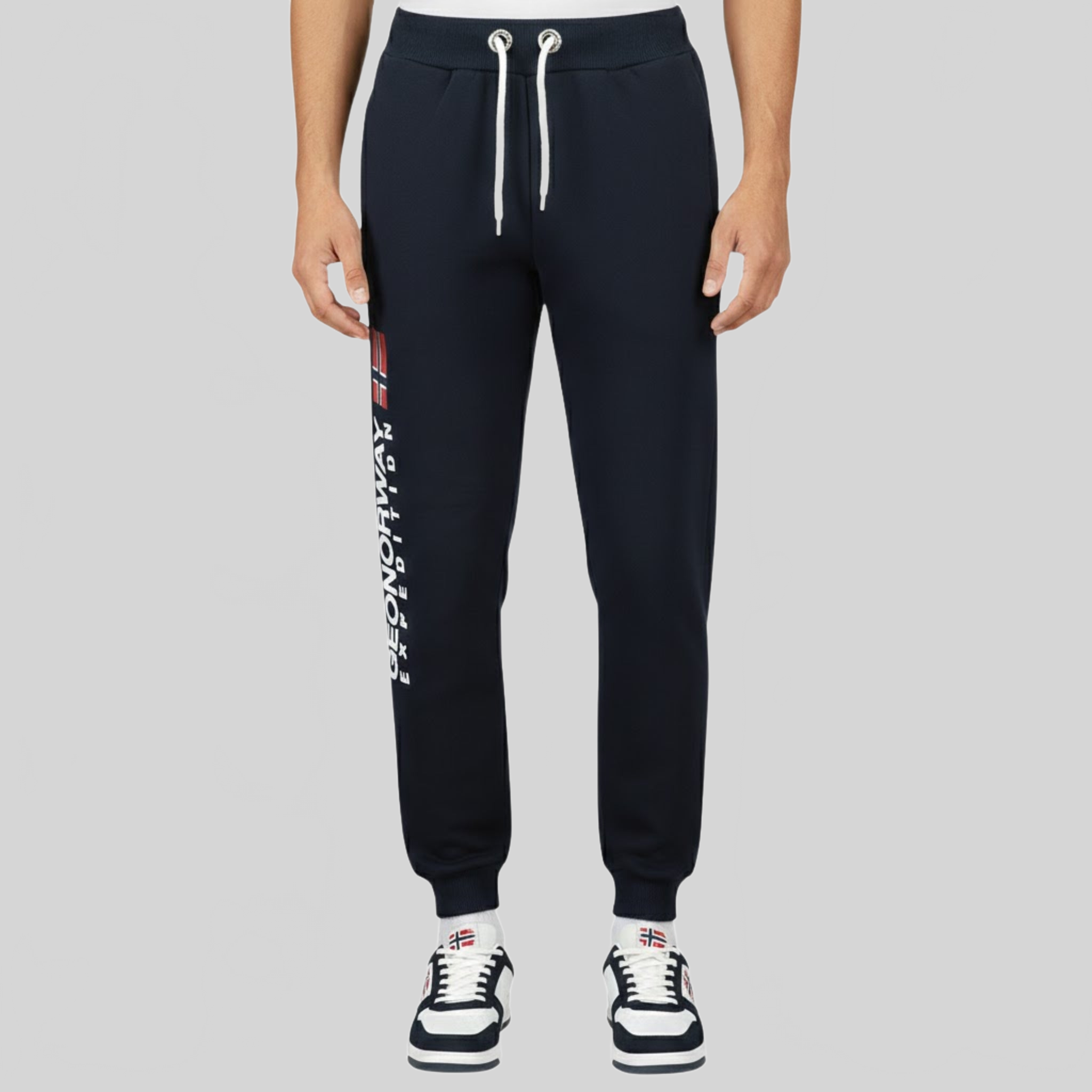 geographical-norway-machal-herren-jogginghose-schwarz-print image 1