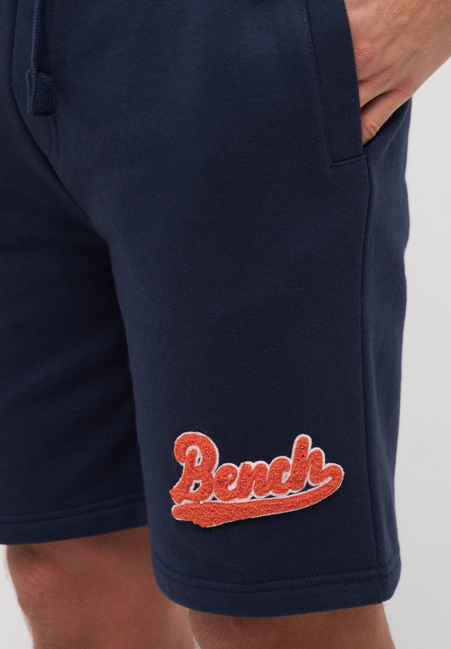 bench-delver-sweatshorts-herren-navy-lockerer-schnitt image 8