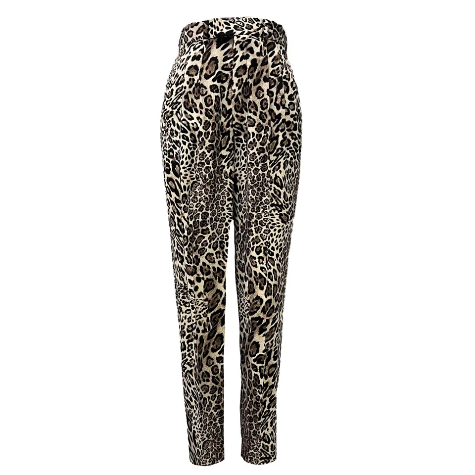 mariusz-przybylski-pantera-hose-animal-muster-statement image 1
