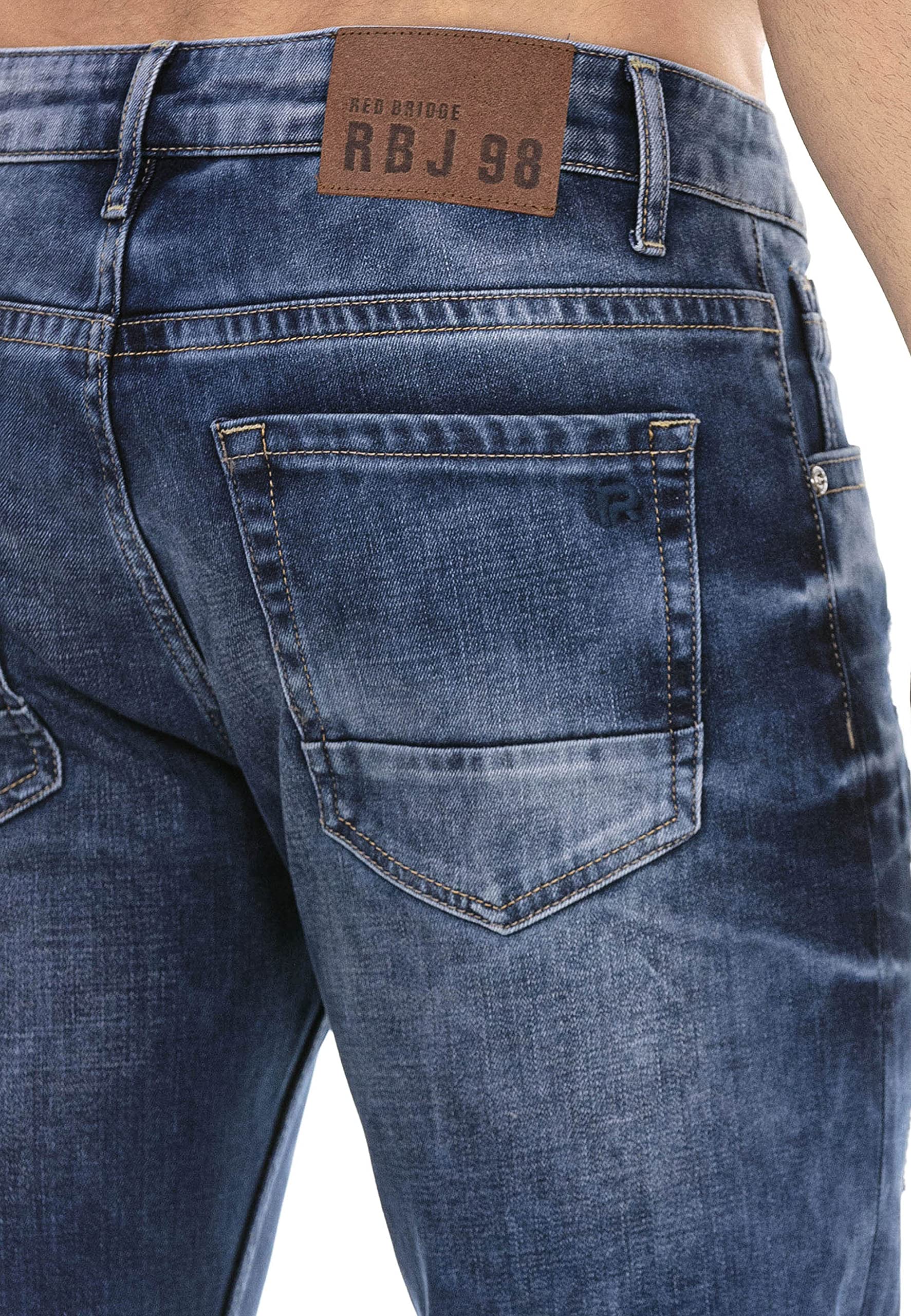 redbridge-used-look-destroyed-jeans-herren-31w-34l image 6