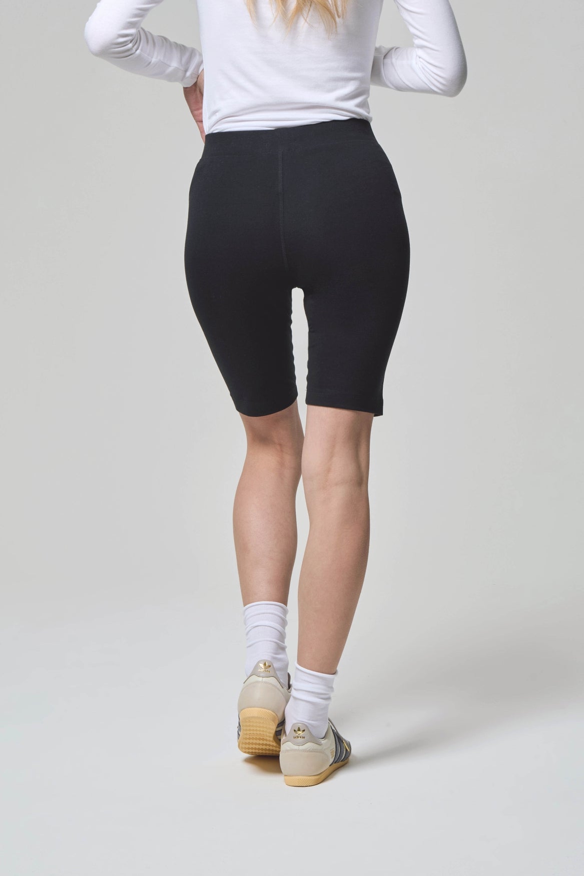 bench-addy-short-leggings-damen-black-baumwolle-slim-fit image 8