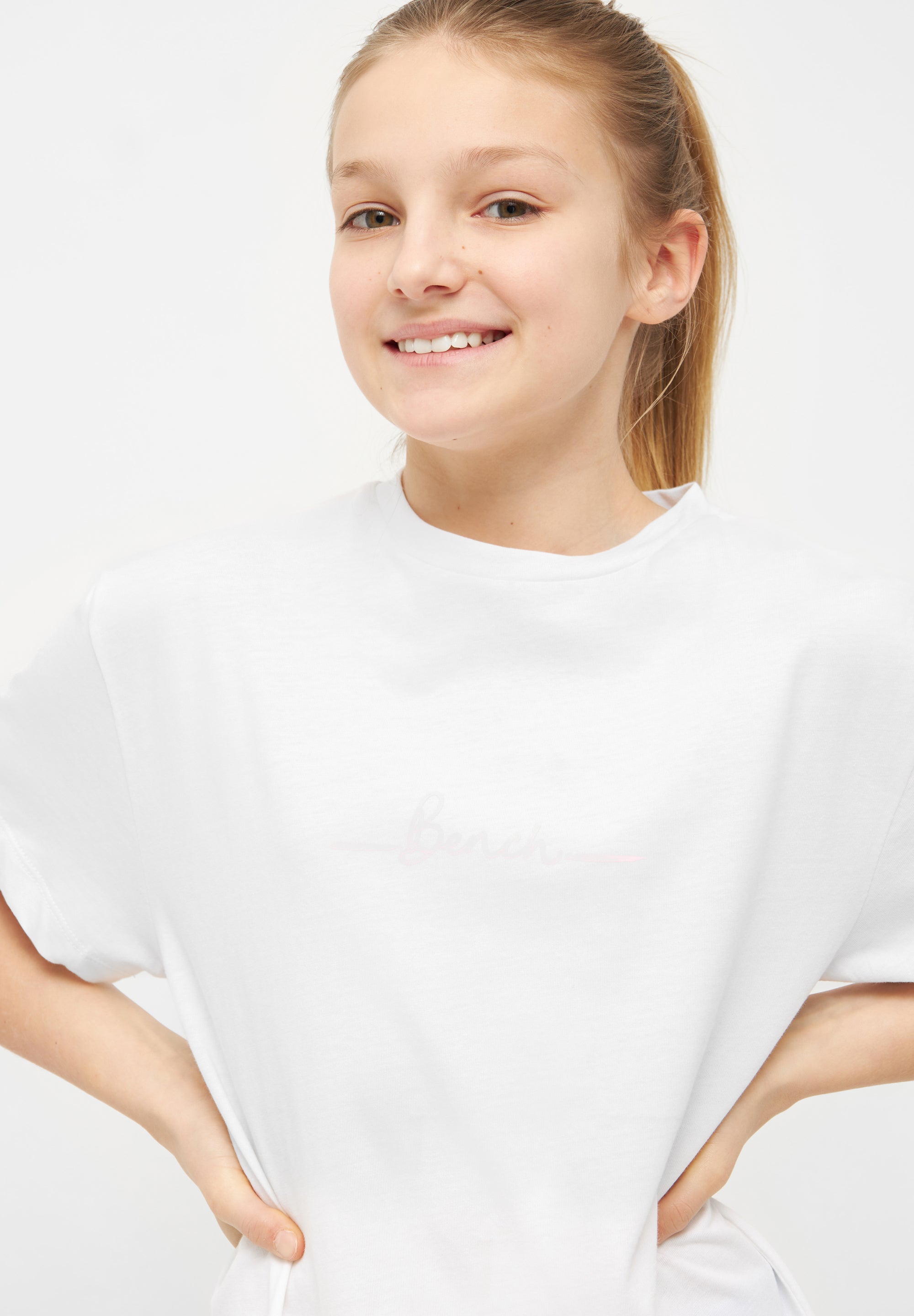 bench-abelia2-g-m-dchen-t-shirt-wei-logo-print image 8