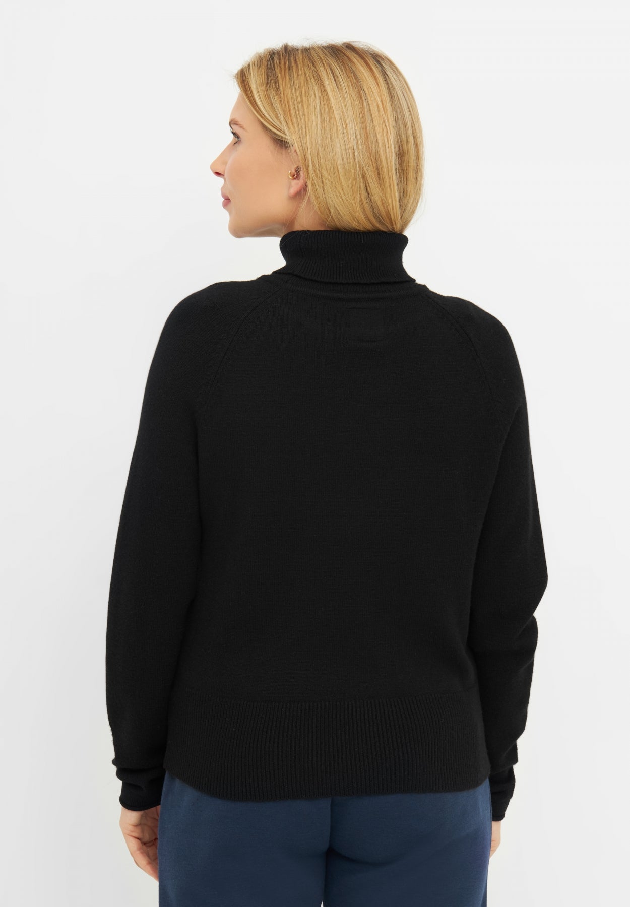 bench-johanna-damen-rollkragen-strickpullover-black-viskose image 3