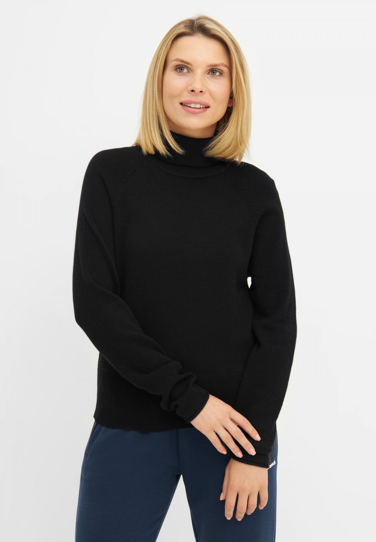 bench-johanna-damen-rollkragen-strickpullover-black-viskose image 2