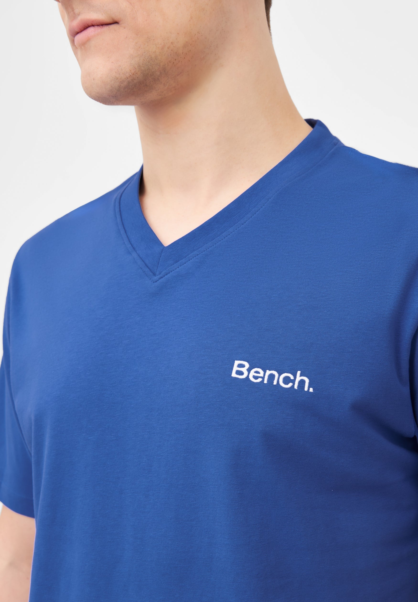bench-memphis-t-shirt-herren-v-ausschnitt-grau-basic image 8