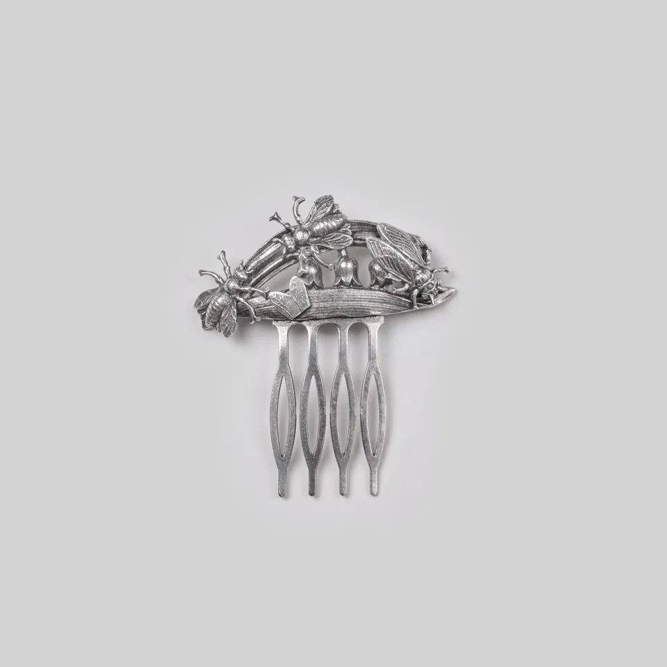 milk-of-lime-accessories-vanitas-hairpin-haarspange-gothic image 1