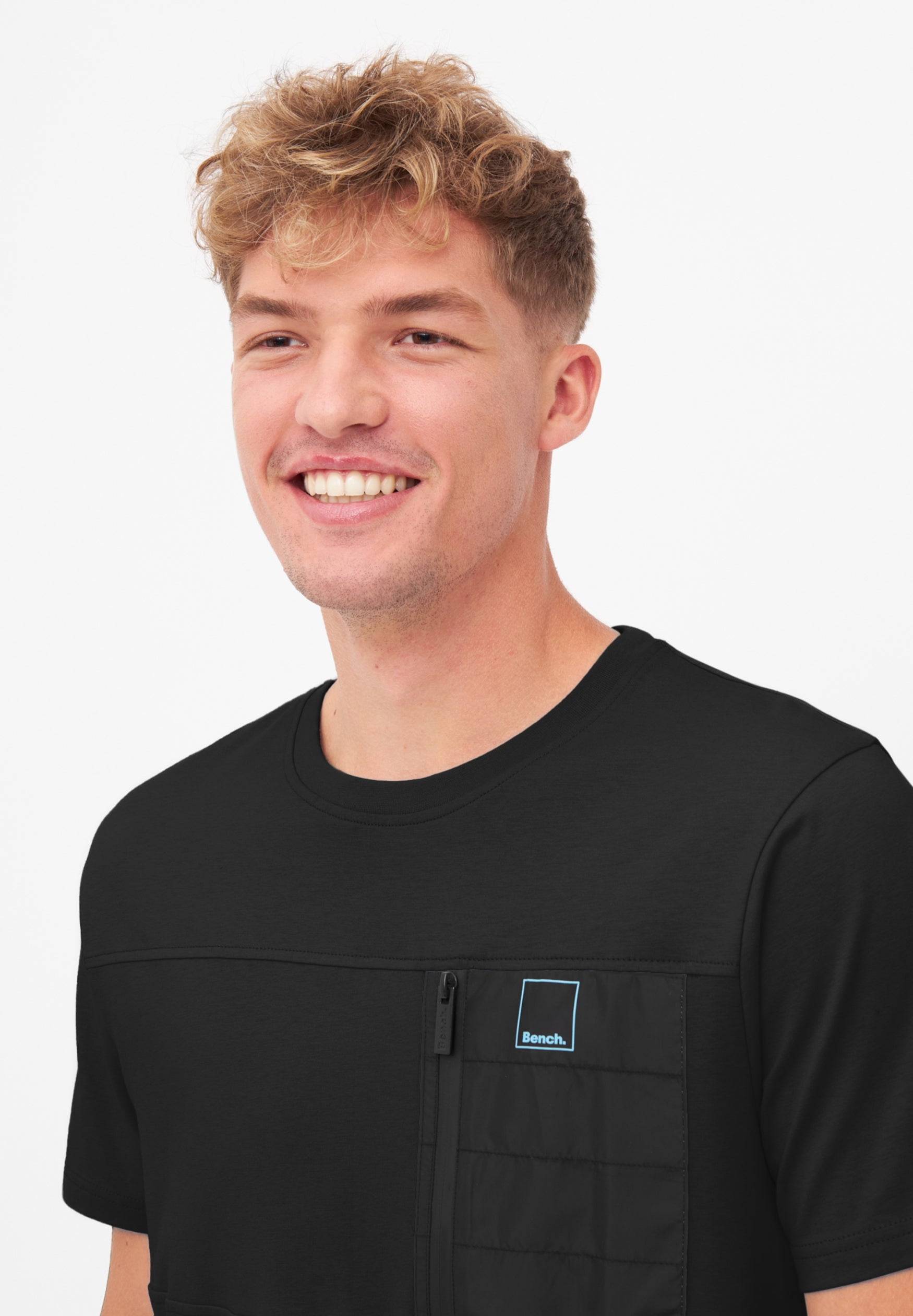 bench-sandbach-herren-t-shirt-black-baumwolle-brusttasche image 6