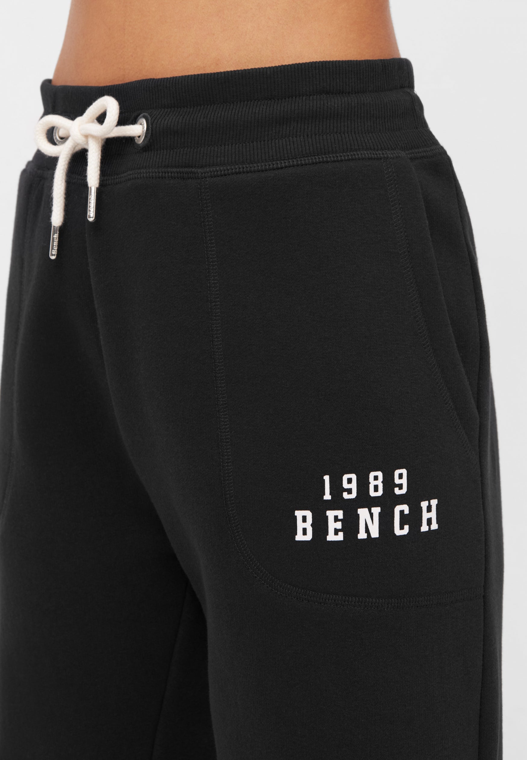 bench-umea-jogginghose-damen-black-beauty-basic image 4