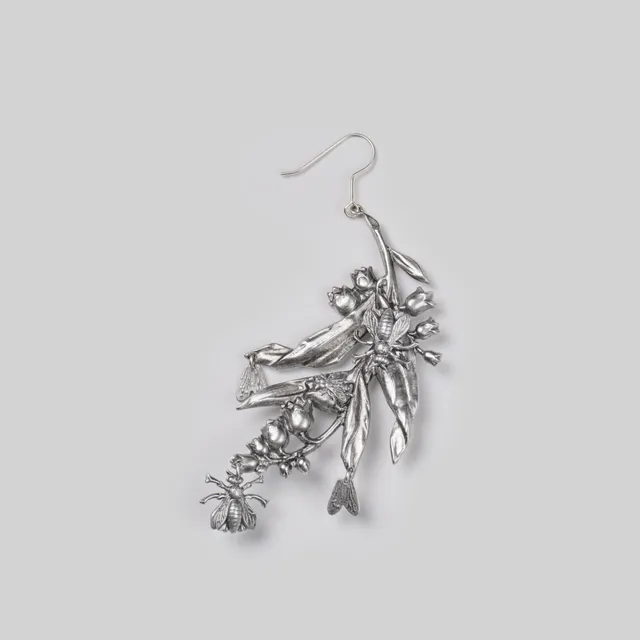 milk-of-lime-vanitas-earring-ohrring-schwarz image 1