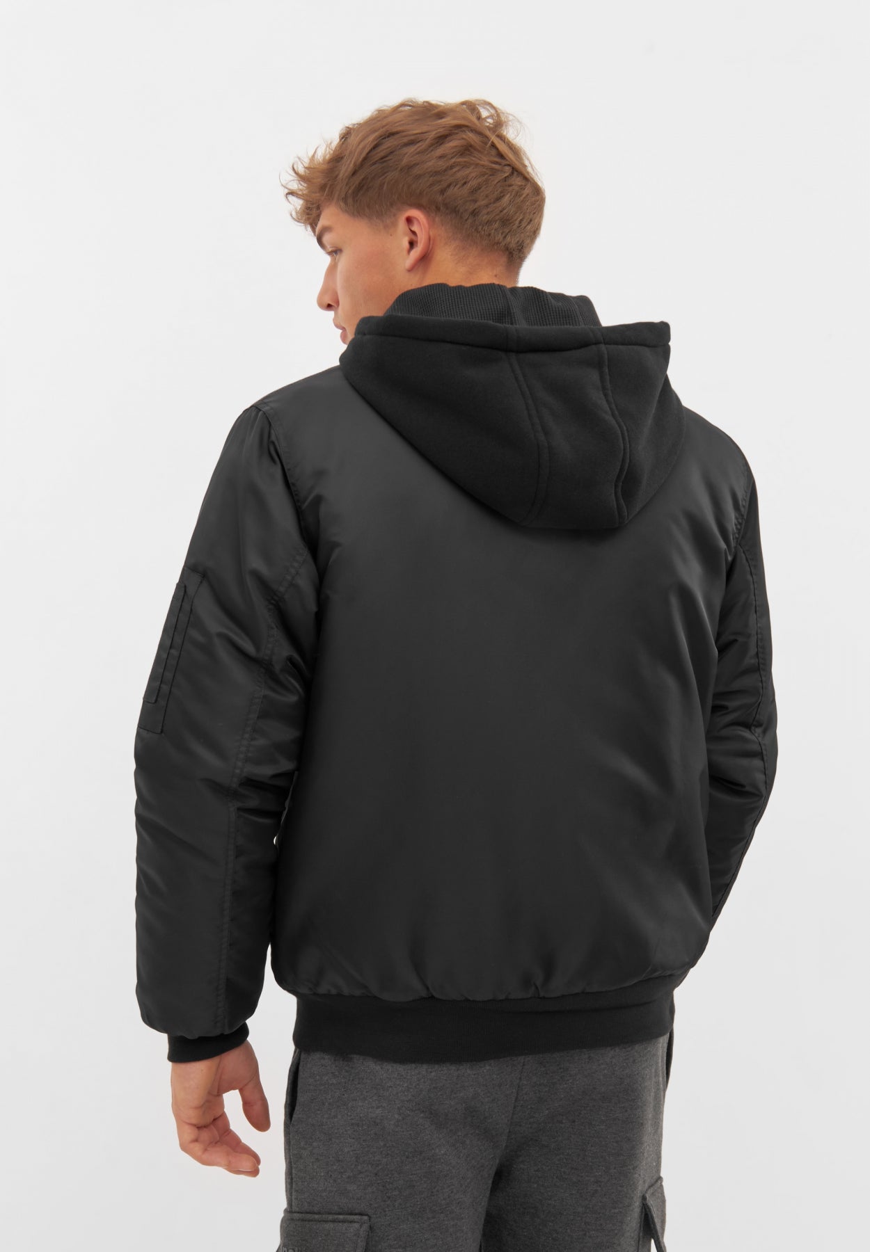 bench-bomper-jacke-herren-black-winter image 3