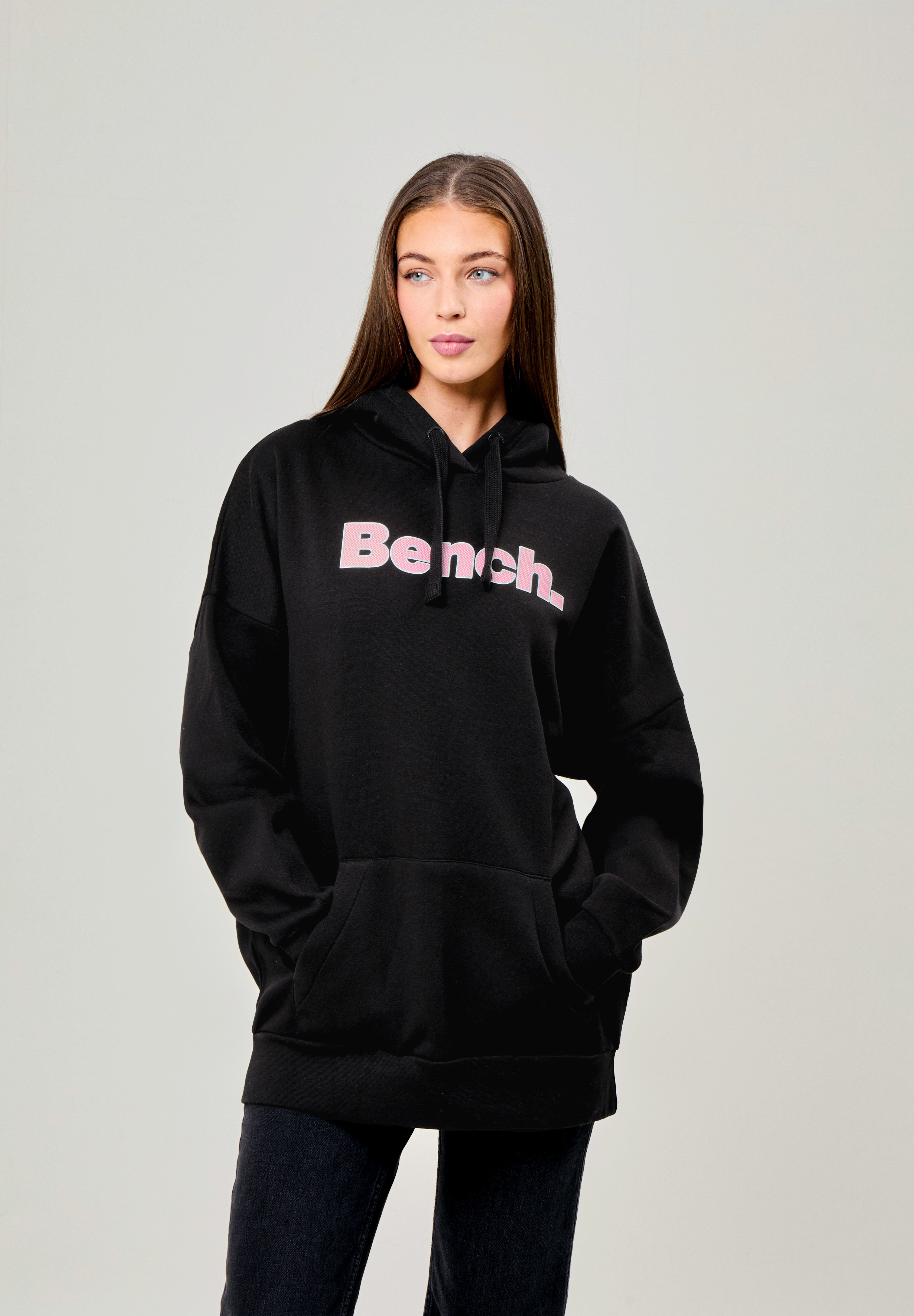 bench-dayla-hoodie-damen-schwarz-oversized-kapuzenpullover image 2