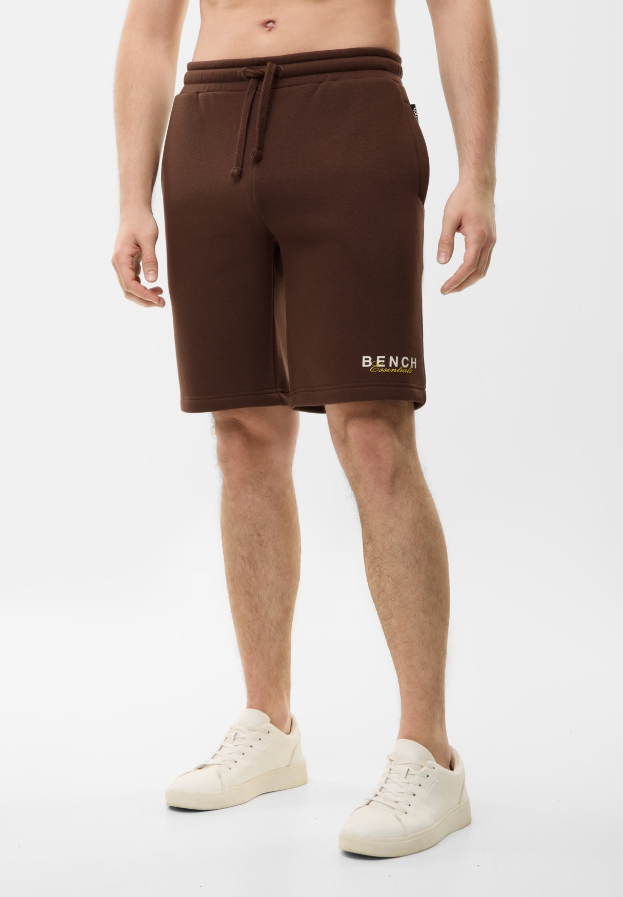 bench-tennara-sweatshorts-herren-short-chicory-coffee image 2