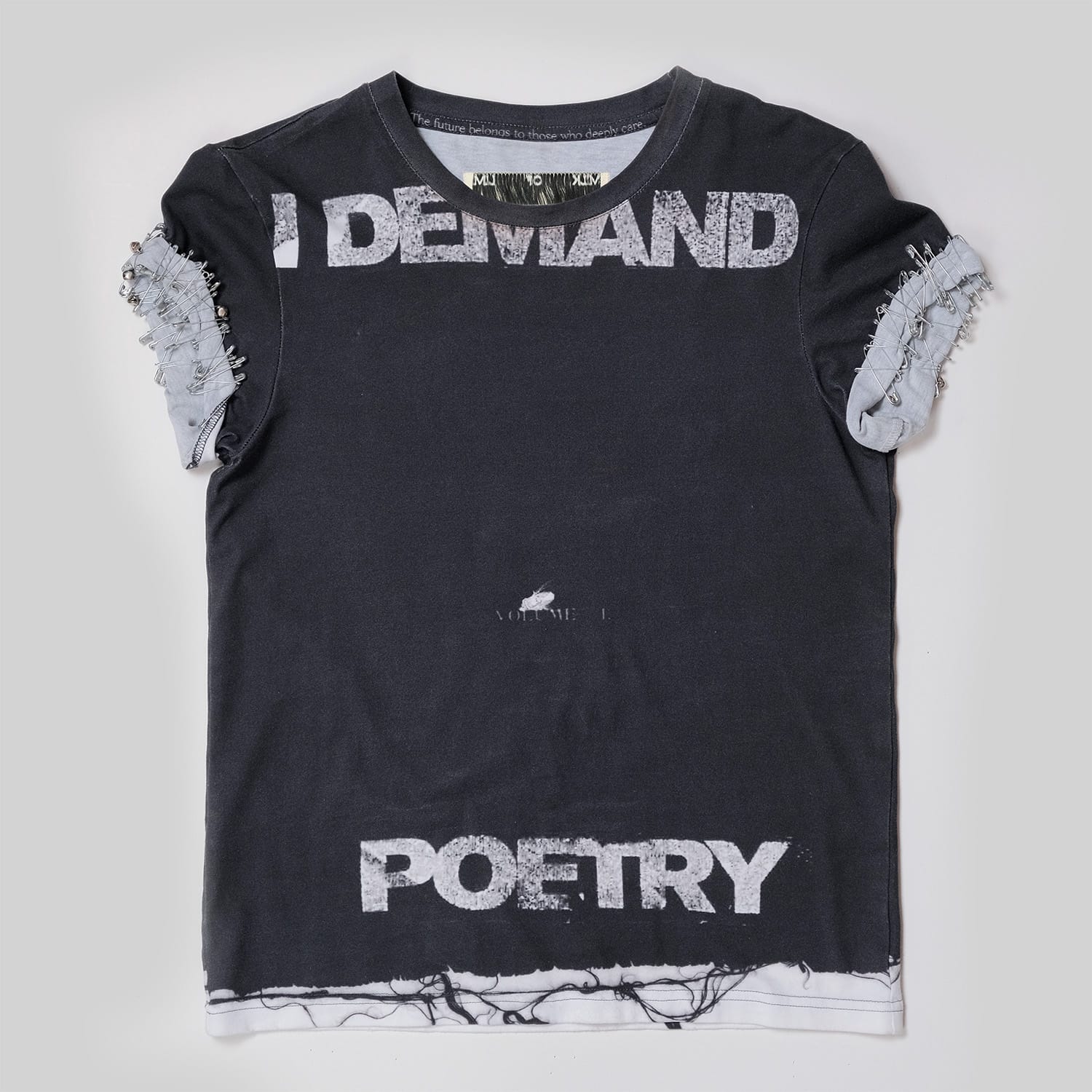 milk-of-lime-poetry-t-shirt-safetypins-t-shirt-mit-print-einheitsgr-e image 1