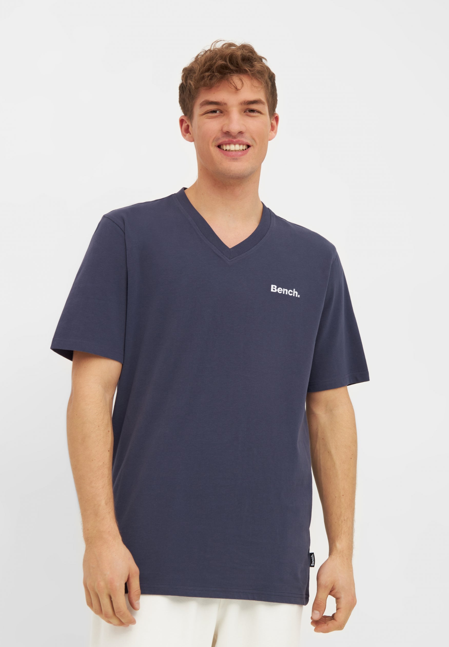 bench-memphis-t-shirt-herren-v-ausschnitt-grau-basic image 2