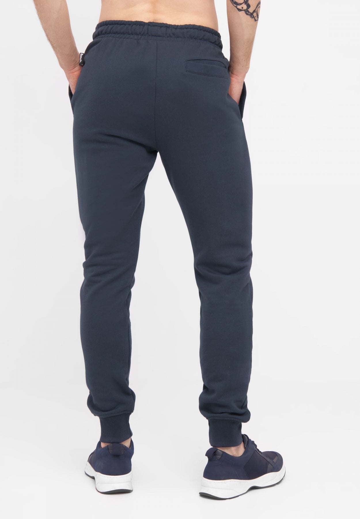 bench-stanley-jogginghose-herren-baumwolle-schmal-schwarz image 7